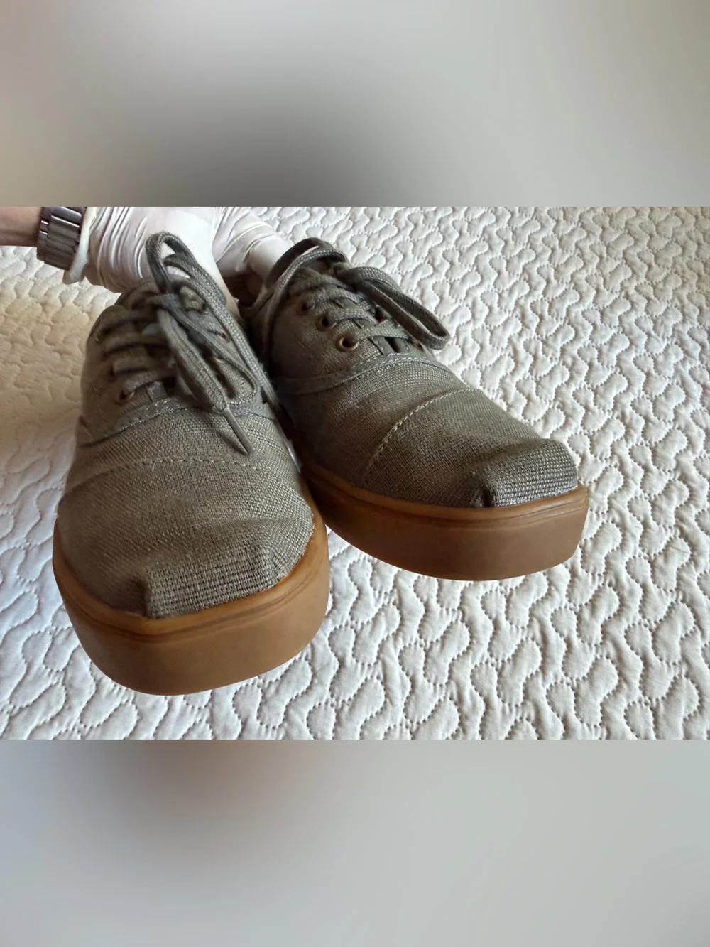 TOMS Men's Sage Olive Canvas Lace-Up Low Top Gum Sole Sneakers 8.5